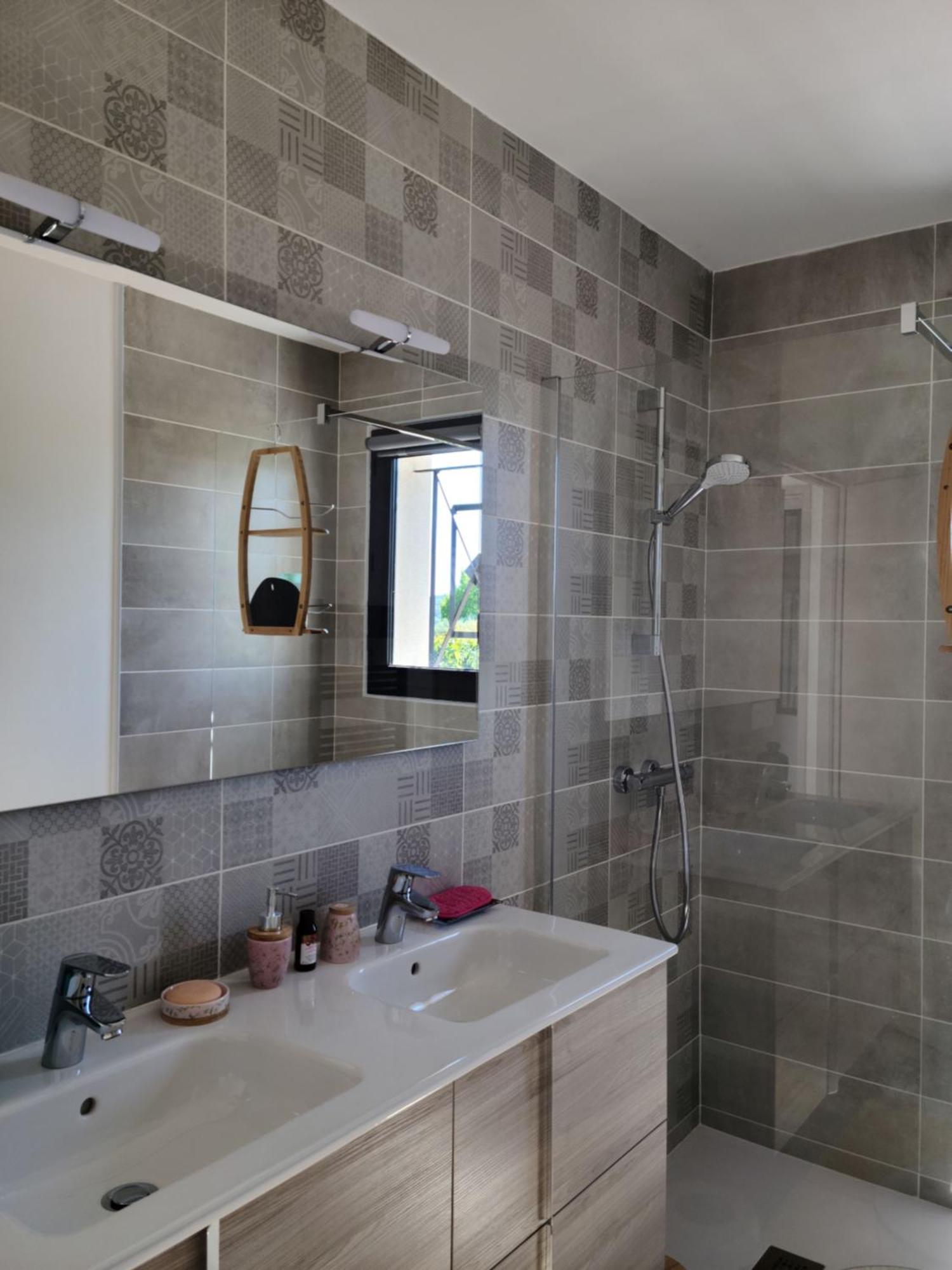 Les Papillons D'Uzes Bed & Breakfast Saint-Laurent-la-Vernede Bagian luar foto