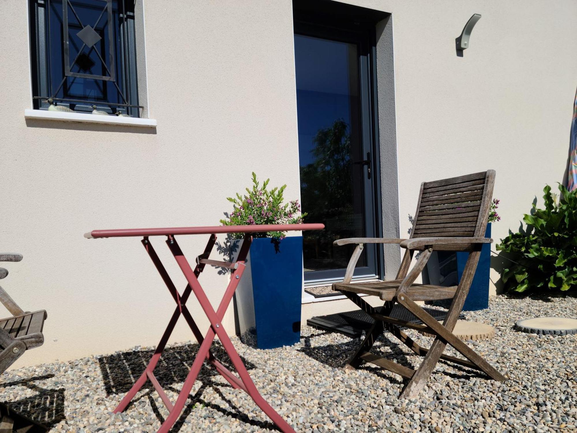 Les Papillons D'Uzes Bed & Breakfast Saint-Laurent-la-Vernede Bagian luar foto